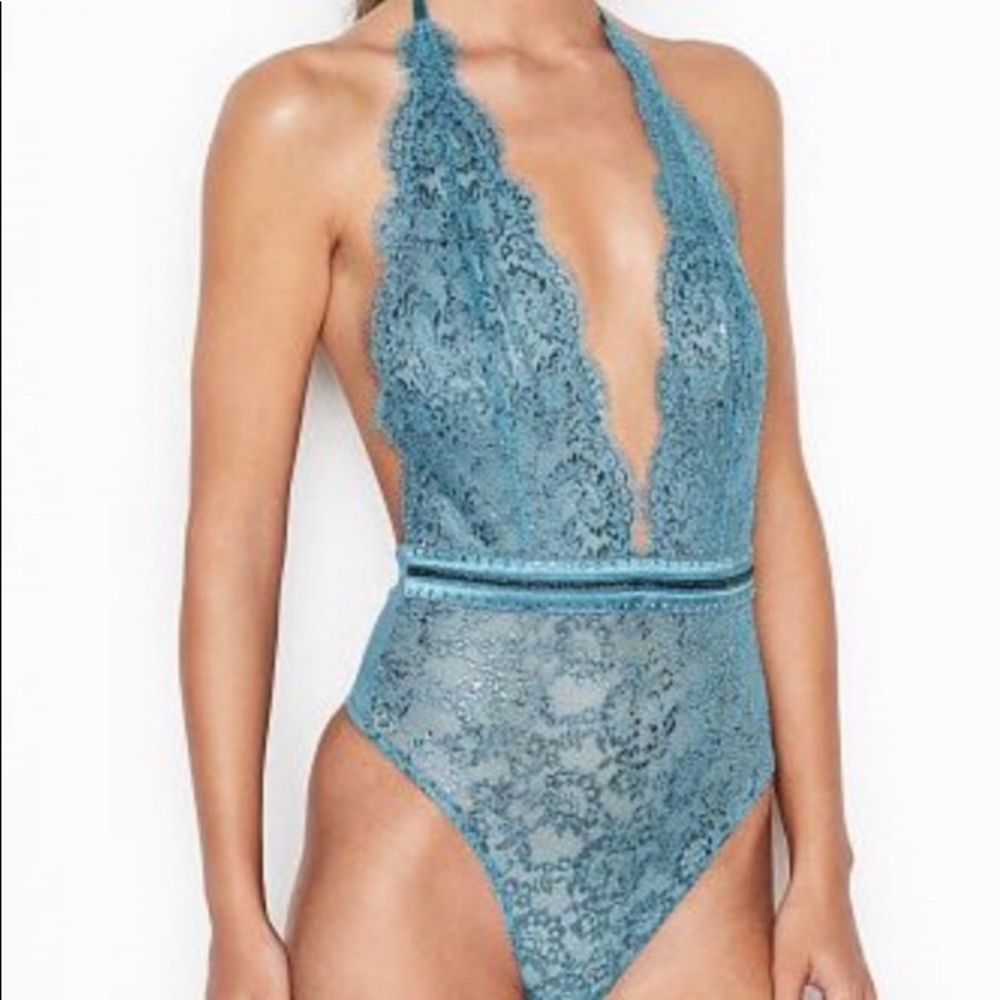 VICTORIA'S SECRET VERY SEXY Lace Teddy Small. Brand new. Price tag removed.